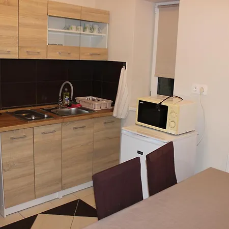 ゲストハウス Zafir Vendeghaz 3*