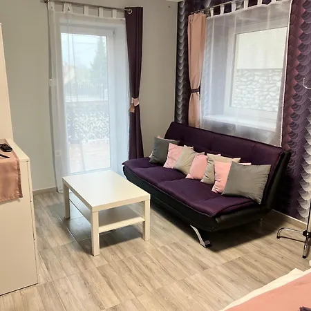 ゲストハウス Zafir Vendeghaz 3*